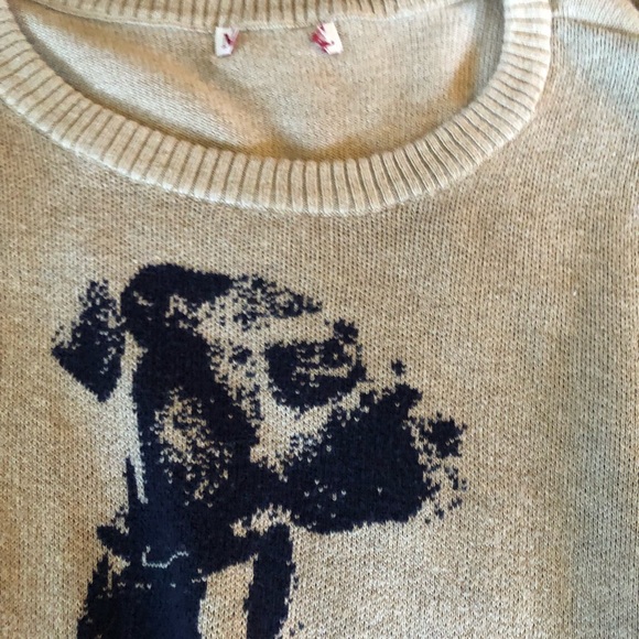 Cute sweater - Picture 2 of 2